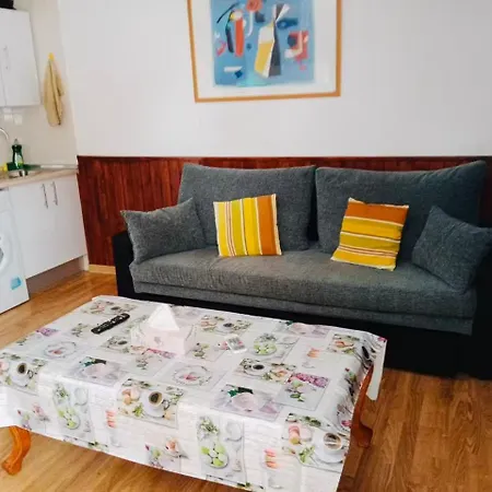 Neptuno 12b Appartement *